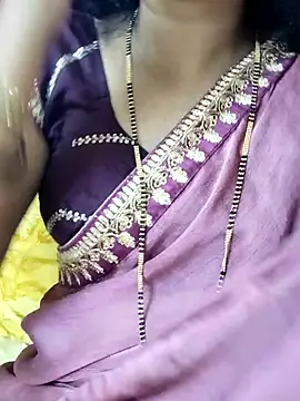 Snapshot of anuradha1432 chatting on 09/18/25, 08:38 anuradha1432 online show from 09/18/25, 08:38