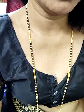 Snapshot of anuradha1432 chatting on 09/19/25, 09:54 anuradha1432 online show from 09/19/25, 09:54