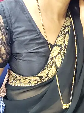 Snapshot of anuradha1432 chatting on 09/20/25, 08:04 anuradha1432 online show from 09/20/25, 08:04