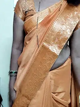 Snapshot of anuradha1432 chatting on 09/28/25, 10:42 anuradha1432 online show from 09/28/25, 10:42