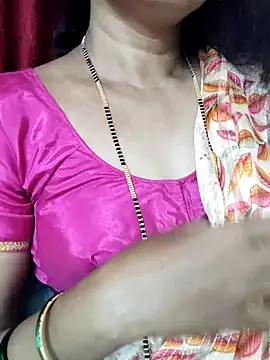 Snapshot of anuradha1432 chatting on 09/30/25, 08:19 anuradha1432 online show from 09/30/25, 08:19