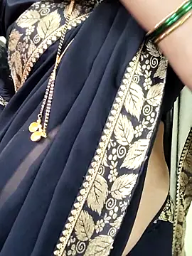 Snapshot of anuradha1432 chatting on 10/07/25, 08:22 anuradha1432 online show from 10/07/25, 08:22