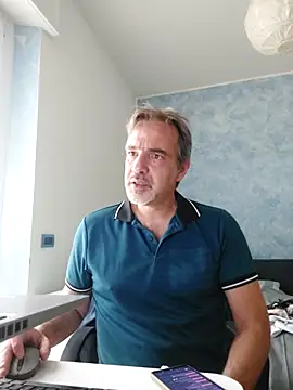 Snapshot of Marcolino183 chatting on 05/11/26, 07:36 Marcolino183 online show from 05/11/26, 07:36