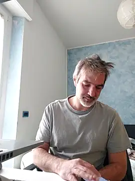 Snapshot of Marcolino183 chatting on 05/18/26, 07:36 Marcolino183 online show from 05/18/26, 07:36