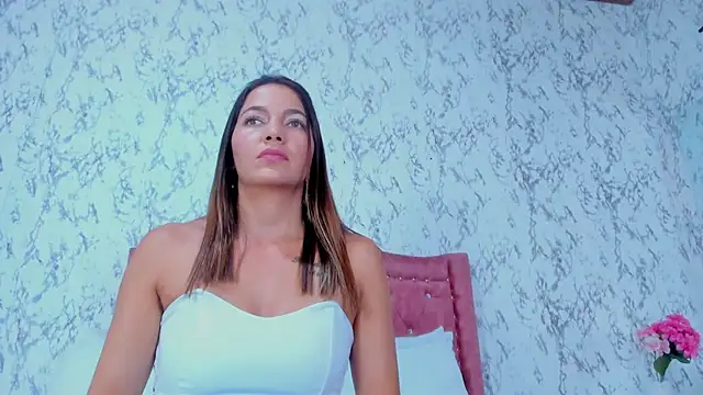 Mia Malkovaa  online show from 02/19/26, 05:09