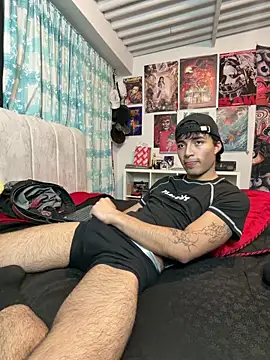 Snapshot of dylan_fun18 chatting on 06/11/26, 02:53 dylan fun18 online show from 06/11/26, 02:53