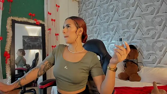 Sophiee Hill online show from 01/14/26, 06:19