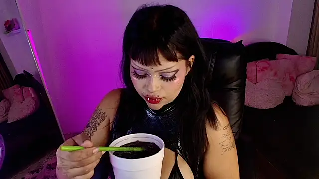 666hotline online show from 06/06/26, 02:05
