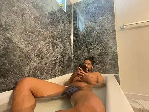 bigdinca online show from 04/17/26, 06:44