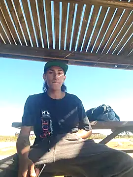 Snapshot of LargeDominoes chatting on 03/08/26, 05:50 LargeDominoes online show from 03/08/26, 05:50