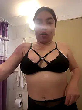 WhiteWomen online show from 09/21/25, 03:13