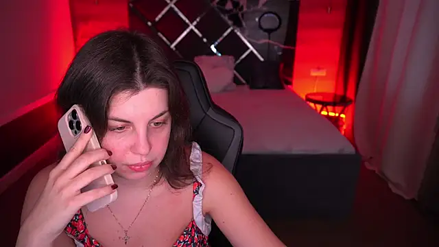 MirandaWong online show from 10/24/25, 05:26