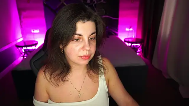 MirandaWong online show from 11/15/25, 06:44