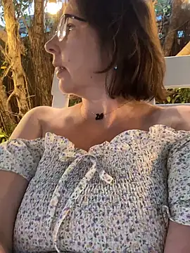 B Bonya m online show from 02/24/25, 11:21