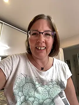 B Bonya m online show from 03/05/25, 11:06