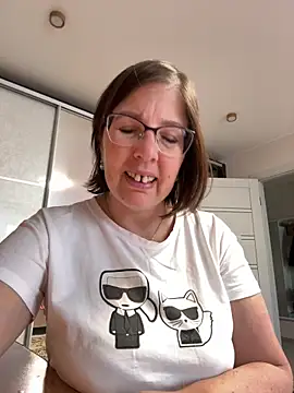 B Bonya m online show from 03/17/25, 04:51