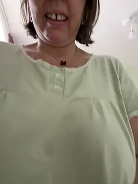 B Bonya m online show from 03/23/25, 03:32