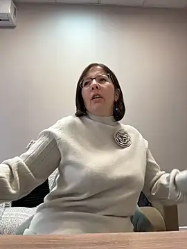 B Bonya m online show from 10/11/25, 04:55