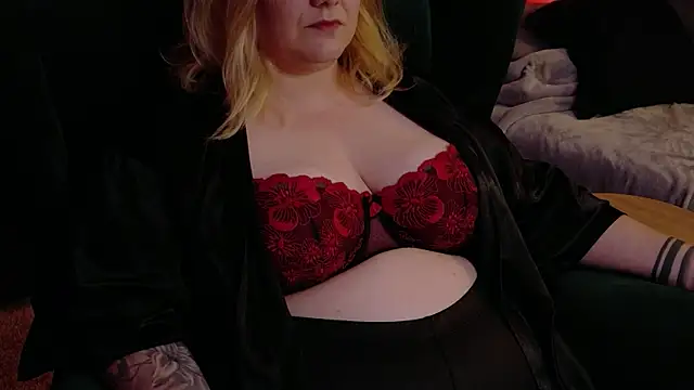 GoddessSade online show from 10/20/25, 08:42