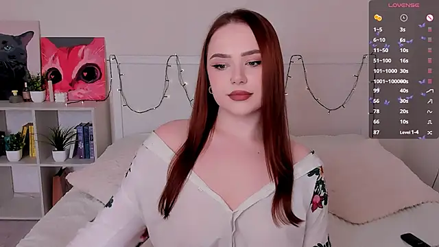 Snapshot of LittleKiitten chatting on 03/20/25, 12:43 LittleKiitten online show from 03/20/25, 12:43