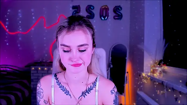  Ravenaa online show from 02/06/25, 02:48