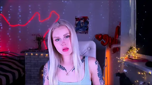  Ravenaa online show from 03/15/25, 02:23