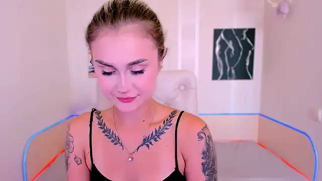  Ravenaa online show from 09/13/25, 08:47