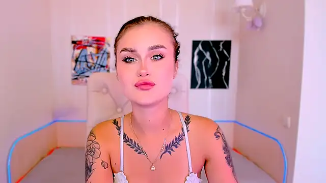  Ravenaa online show from 09/22/25, 07:21