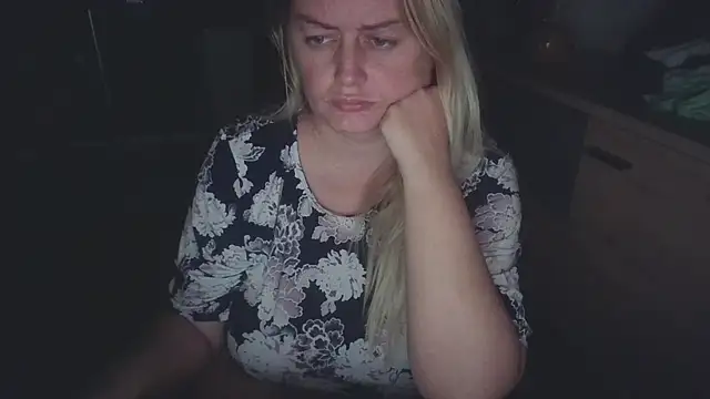 Snapshot of Meliss_Official9 chatting on 09/28/25, 07:41 Meliss Official9 online show from 09/28/25, 07:41