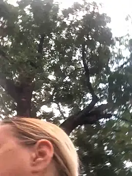 Snapshot of Meliss_Official9 chatting on 10/07/25, 05:37 Meliss Official9 online show from 10/07/25, 05:37