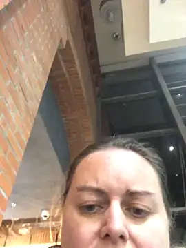 Snapshot of Meliss_Official9 chatting on 02/14/26, 07:32 Meliss Official9 online show from 02/14/26, 07:32