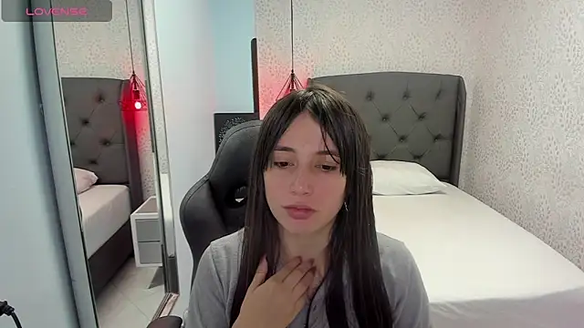 MAGNOLEROY online show from 11/25/25, 12:27