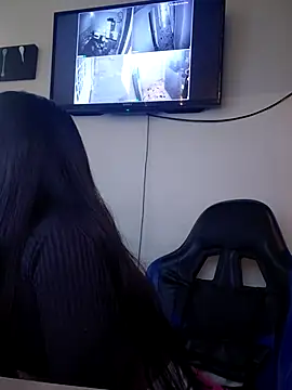 Catalehia Milk online show from 04/03/26, 09:13