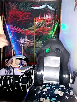 Snapshot of dark_doll5 chatting on 12/08/24, 01:56 dark doll5 online show from 12/08/24, 01:56