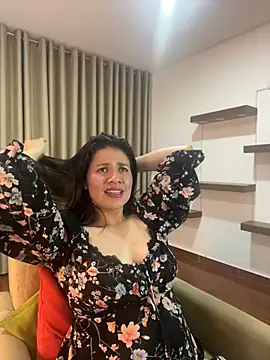 Alice Biel online show from 12/23/24, 12:46