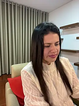 Alice Biel online show from 02/26/25, 12:49