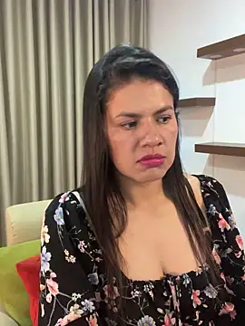 Alice Biel online show from 03/04/25, 01:01