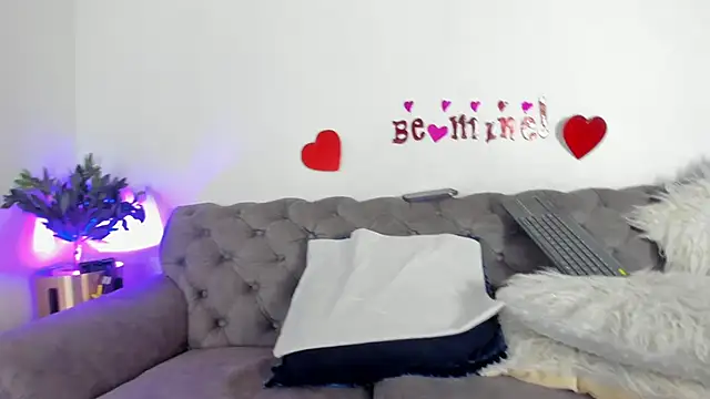 Sofi Vasquez online show from 02/05/25, 01:04