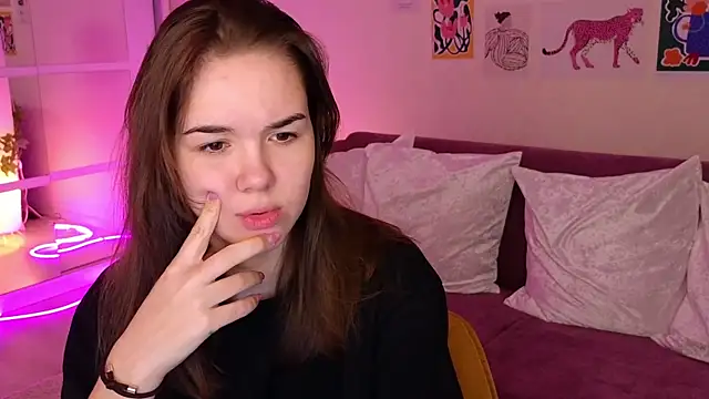 LindaRobertz online show from 03/03/25, 06:15