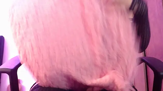 Snapshot of Miia-fox chatting on 02/14/25, 12:25 Miia-fox online show from 02/14/25, 12:25