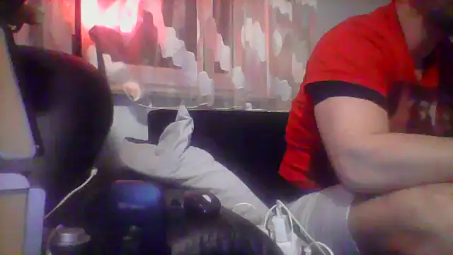 Snapshot of NewyorkDimi chatting on 12/23/24, 03:40 NewyorkDimi online show from 12/23/24, 03:40