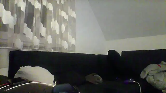 Snapshot of NewyorkDimi chatting on 02/18/25, 11:41 NewyorkDimi online show from 02/18/25, 11:41