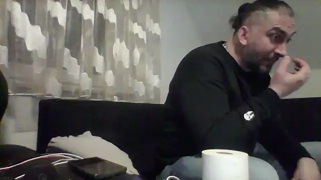 Snapshot of NewyorkDimi chatting on 03/19/25, 02:59 NewyorkDimi online show from 03/19/25, 02:59