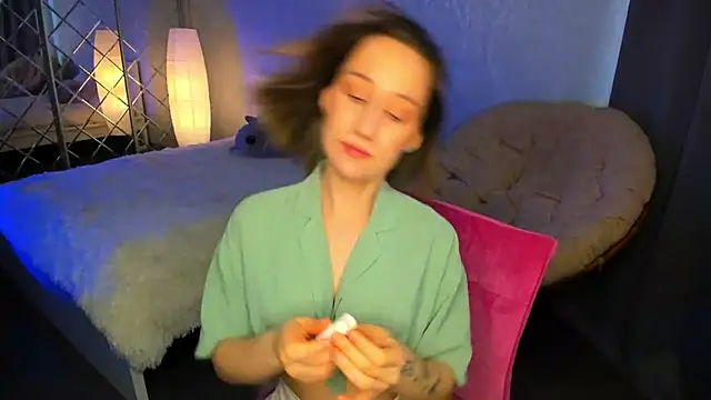 MelodyOfLovee online show from 03/05/25, 06:12