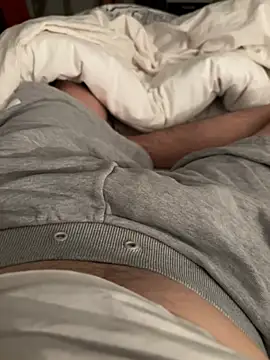 Snapshot of val6910 chatting on 02/19/25, 08:31 val6910 online show from 02/19/25, 08:31