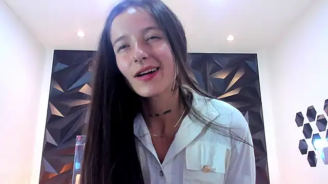 Snapshot of valentinasu1 chatting on 10/09/25, 03:10 valentinasu1 online show from 10/09/25, 03:10