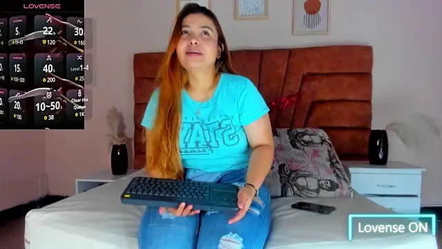 MAHIASMITH13 online show from 02/15/25, 01:05