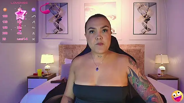 lyn adamns online show from 12/16/24, 09:09