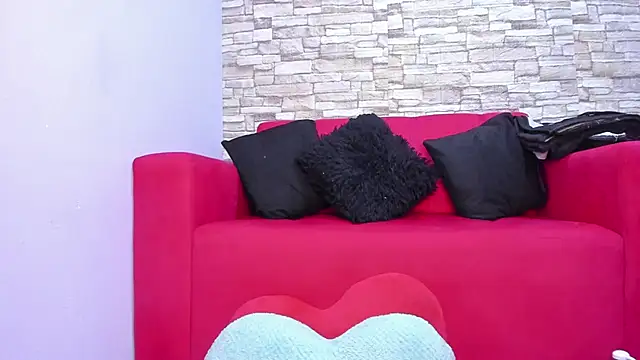 Snapshot of nicollee18 chatting on 03/22/25, 09:13 nicollee18 online show from 03/22/25, 09:13