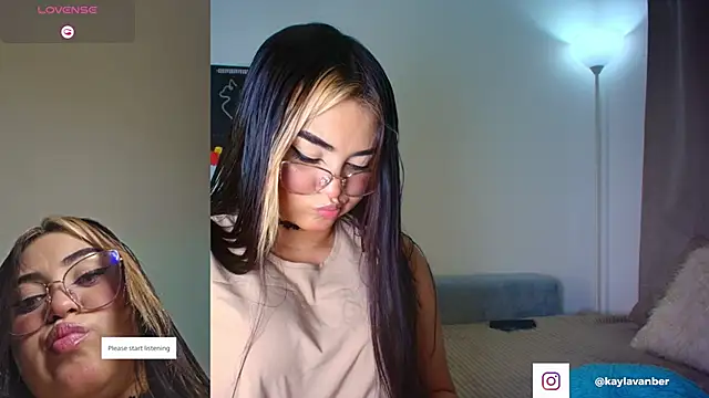 Snapshot of XXCOUPLESSEX chatting on 03/24/26, 01:43 XXCOUPLESSEX online show from 03/24/26, 01:43